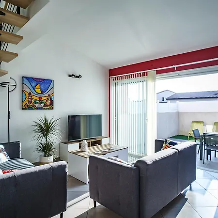 La Maison Pres De La *